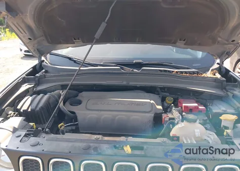 2018 Jeep Renegade Latitude Fwd from USA, damaged, VIN ZACCJABB0JPJ40945